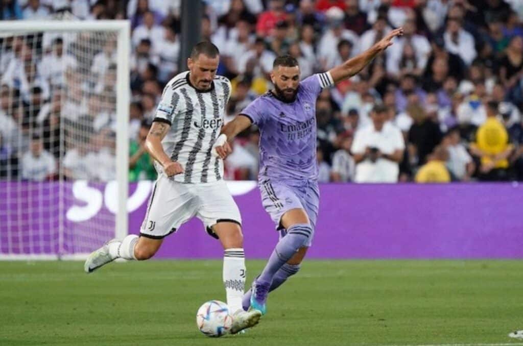 Trận đấu giữa Leonardo Bonucci và Karim Benzema trong trận Real Madrid vs Juventus, Chủ nhật (31/7/2022)
