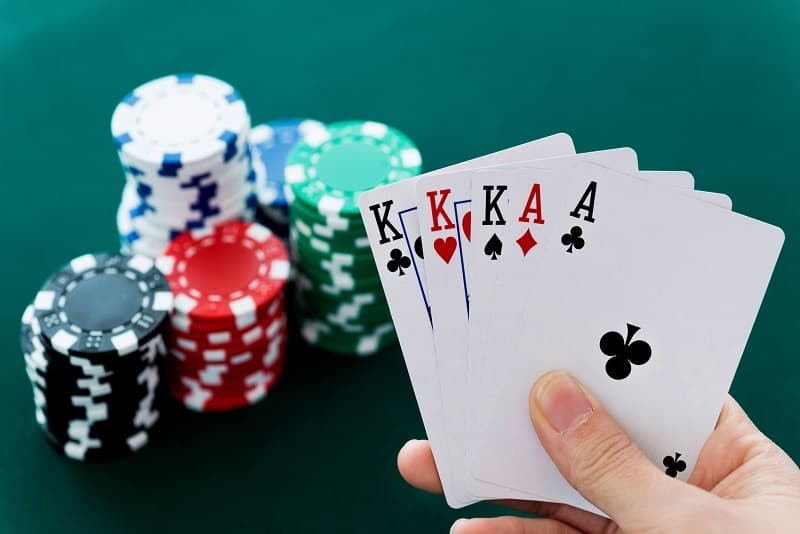 cách chơi poker hiệu quả